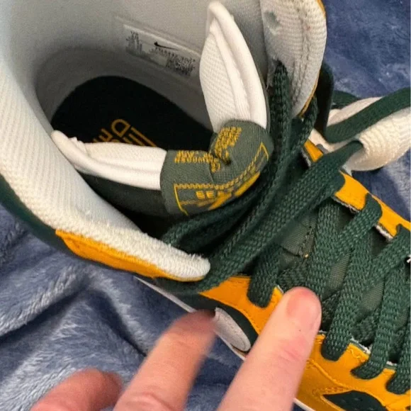 Nike Terminator Green and Yellow Supersonic Men’s Size 10 New with both laces - Picture 7 of 7